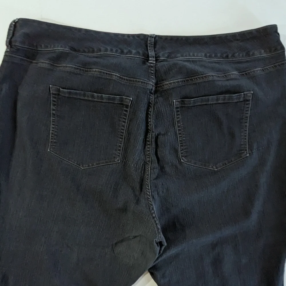 Torrid Cropped Jeans Size 28 - Picture 5 of 11